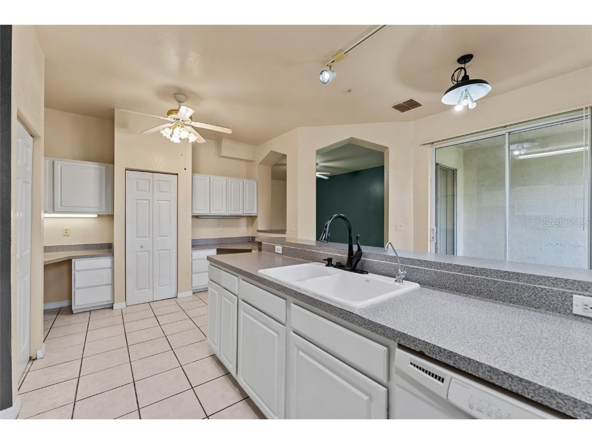 5039 Sunridge Palms Drive #204 Tampa FL 33617 TB8419327 image13