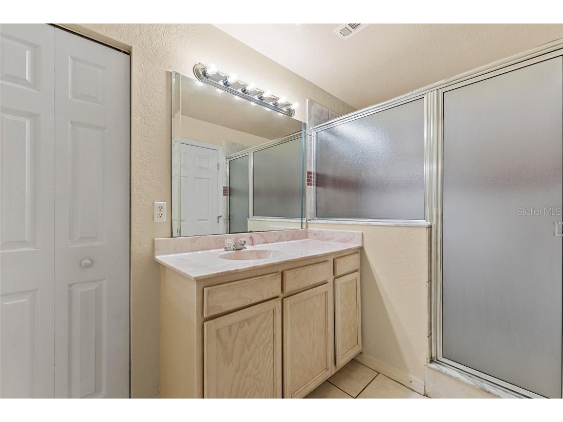 5039 Sunridge Palms Drive #204 Tampa FL 33617 TB8419327 image20