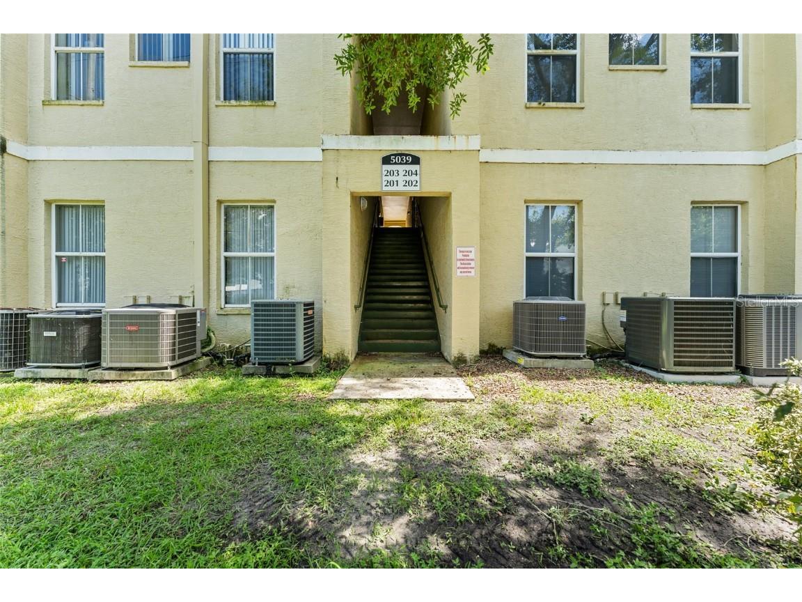 5039 Sunridge Palms Drive #204 Tampa FL 33617 TB8419327 image34