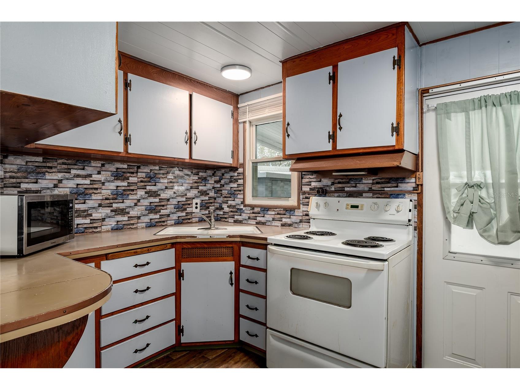 504 50th Avenue Dr W Bradenton FL 34207 A4676264 image5