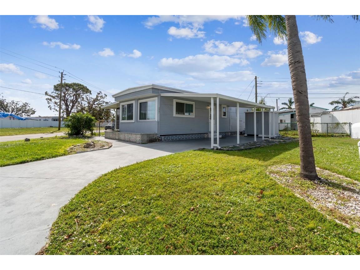 504 50th Avenue Drive W Bradenton FL 34207 TB8313960 image1
