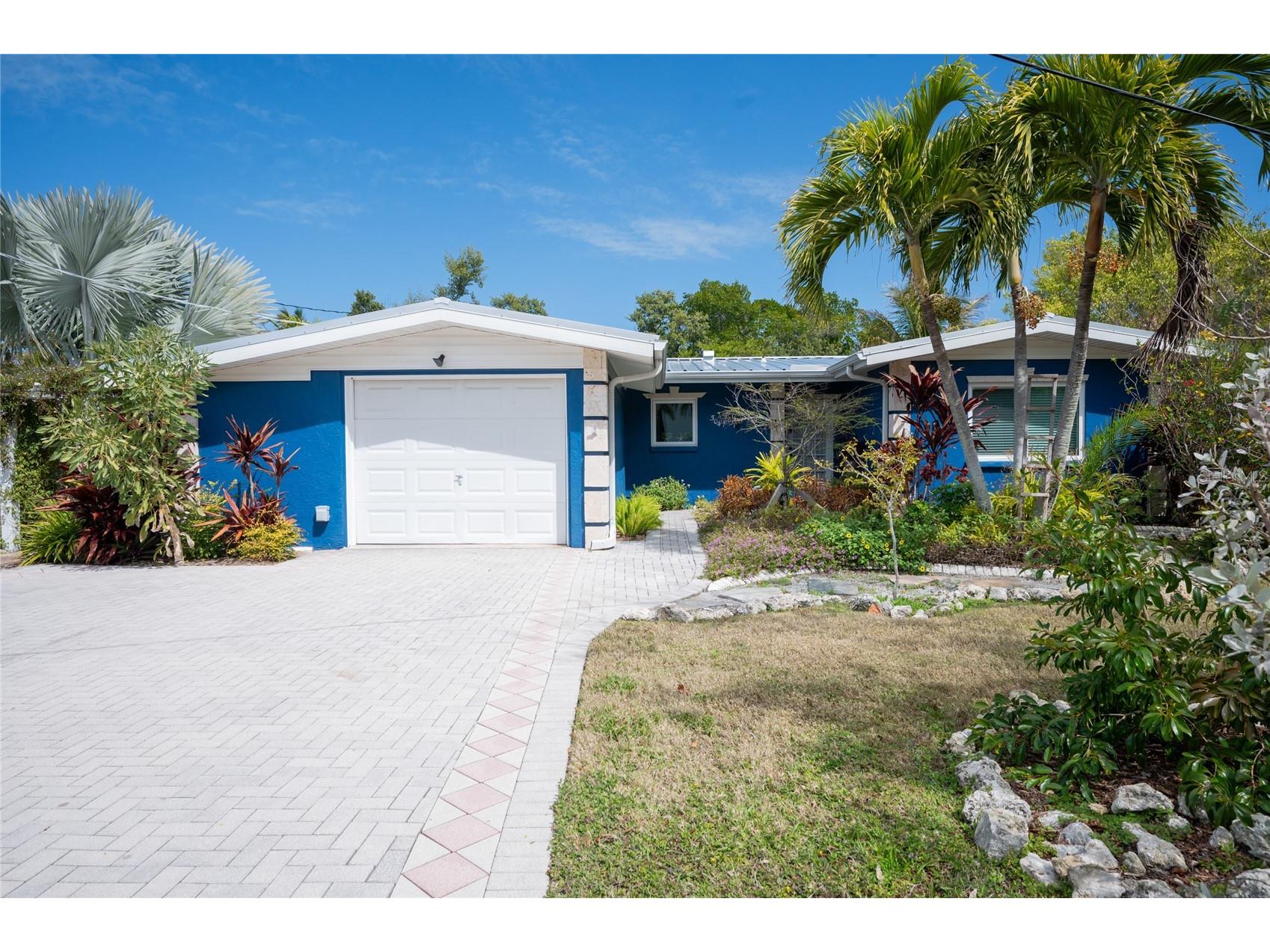 504 58th Street Holmes Beach FL 34217 A4685187 image1