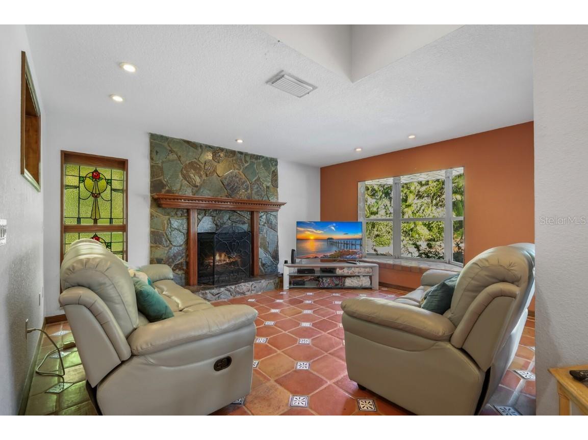 504 71st Street Holmes Beach FL 34217 A4604367 image14