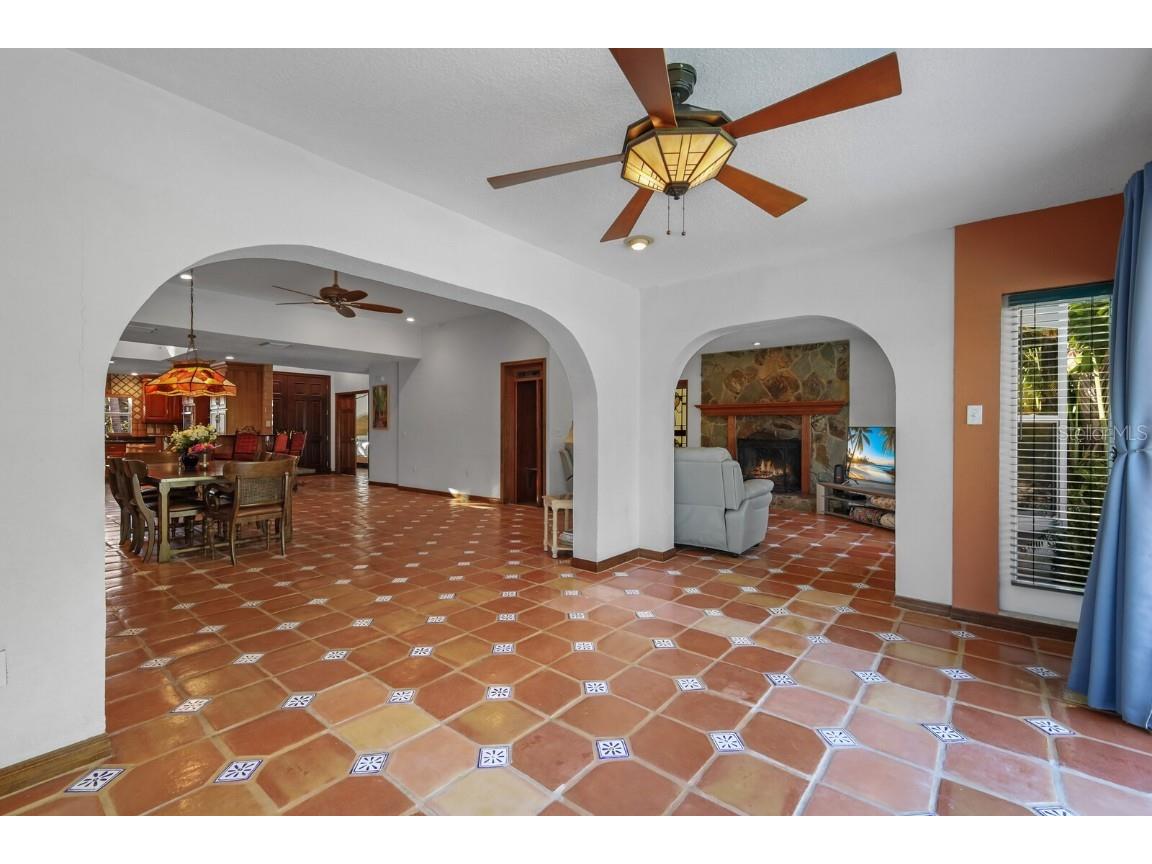 504 71st Street Holmes Beach FL 34217 A4604367 image15