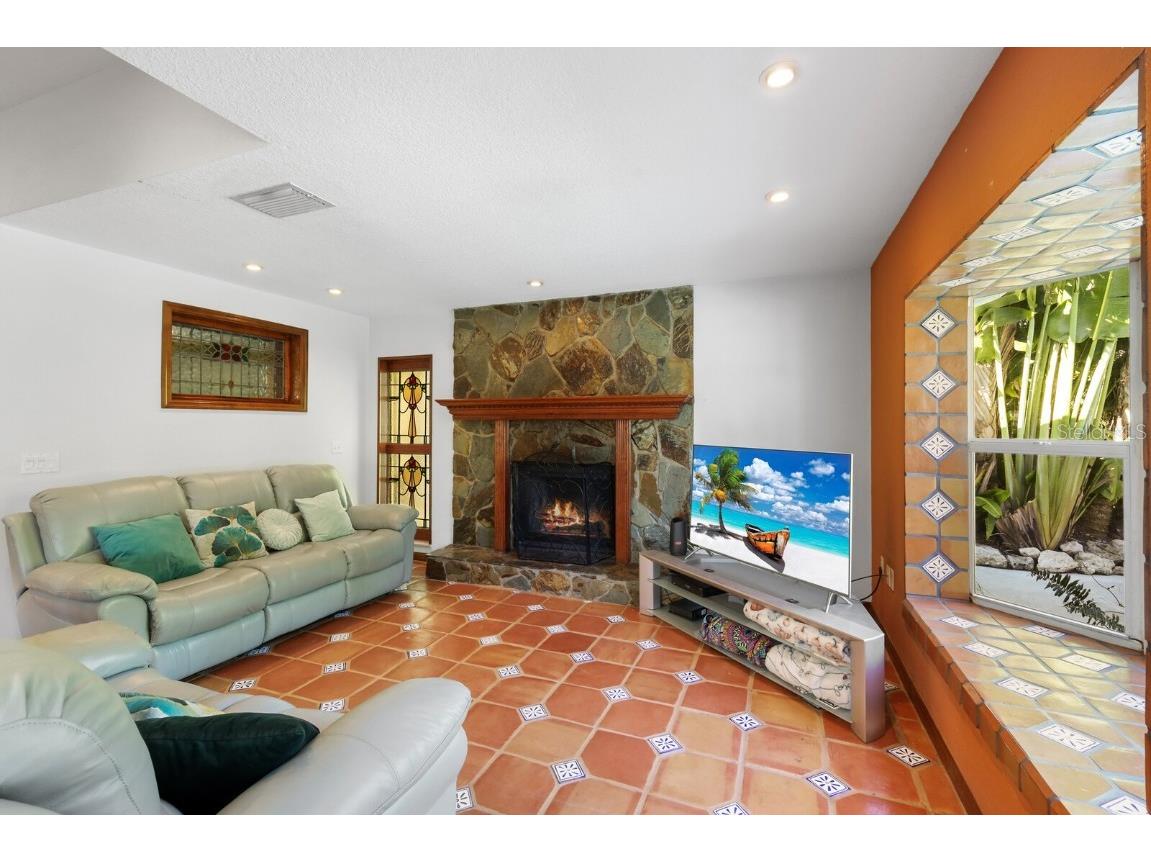 504 71st Street Holmes Beach FL 34217 A4604367 image16