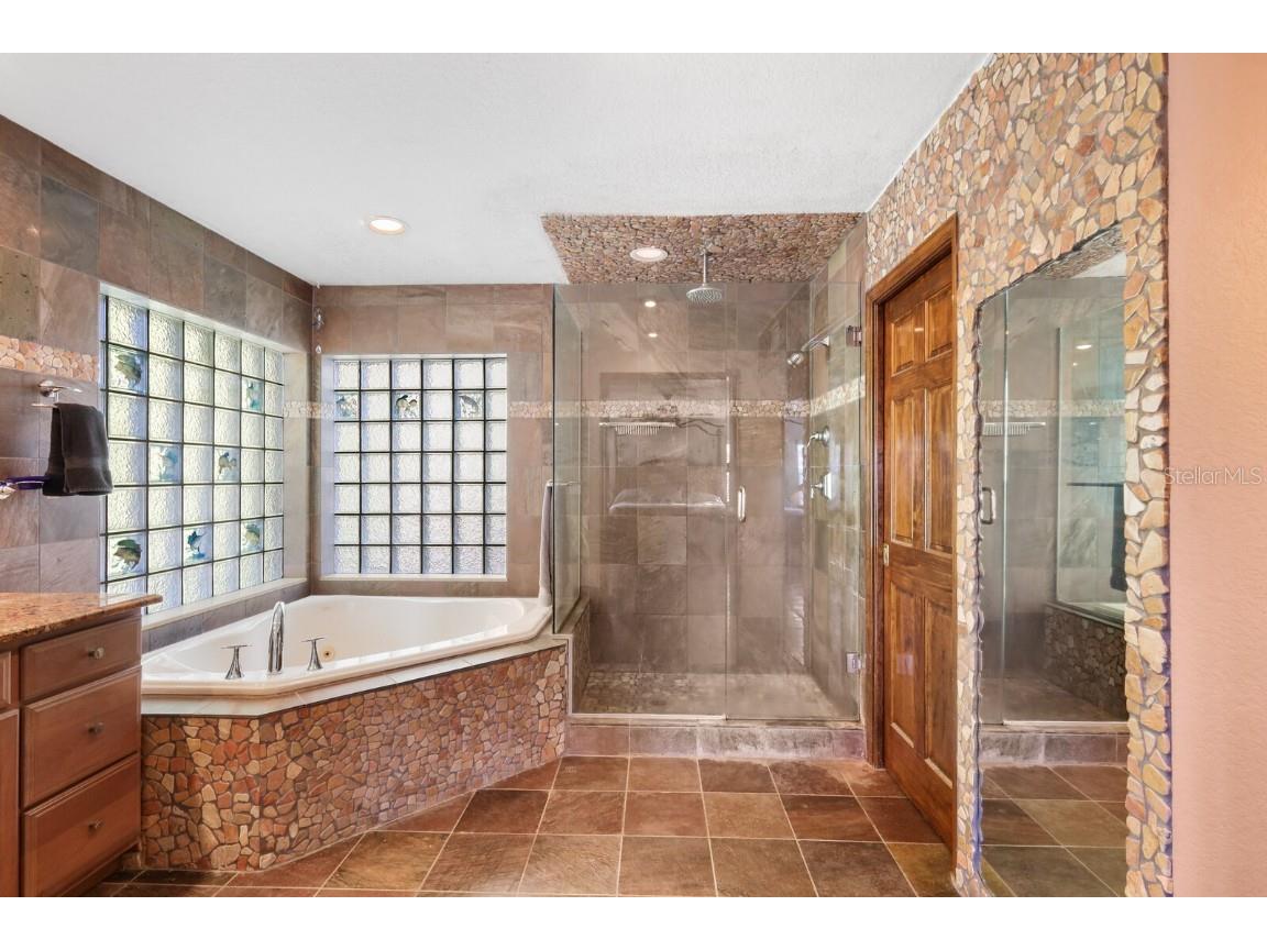 504 71st Street Holmes Beach FL 34217 A4604367 image20