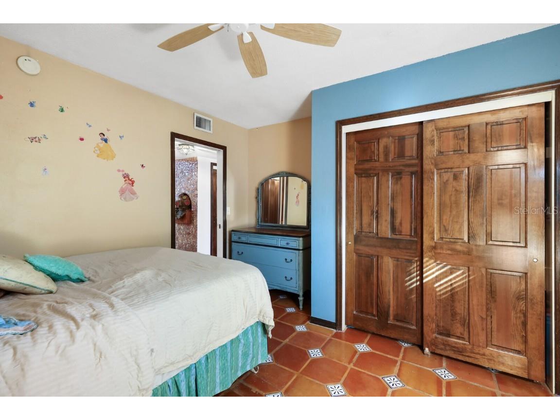 504 71st Street Holmes Beach FL 34217 A4604367 image26