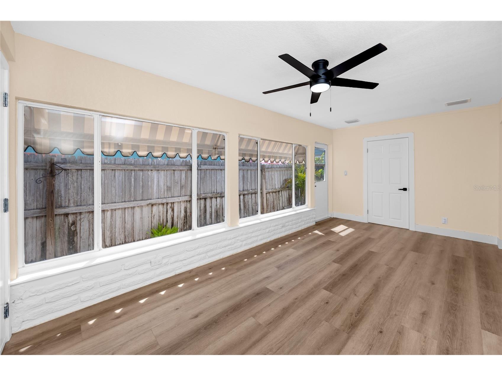 504 79th Avenue Saint Petersburg FL 33706 TB8527591 image12