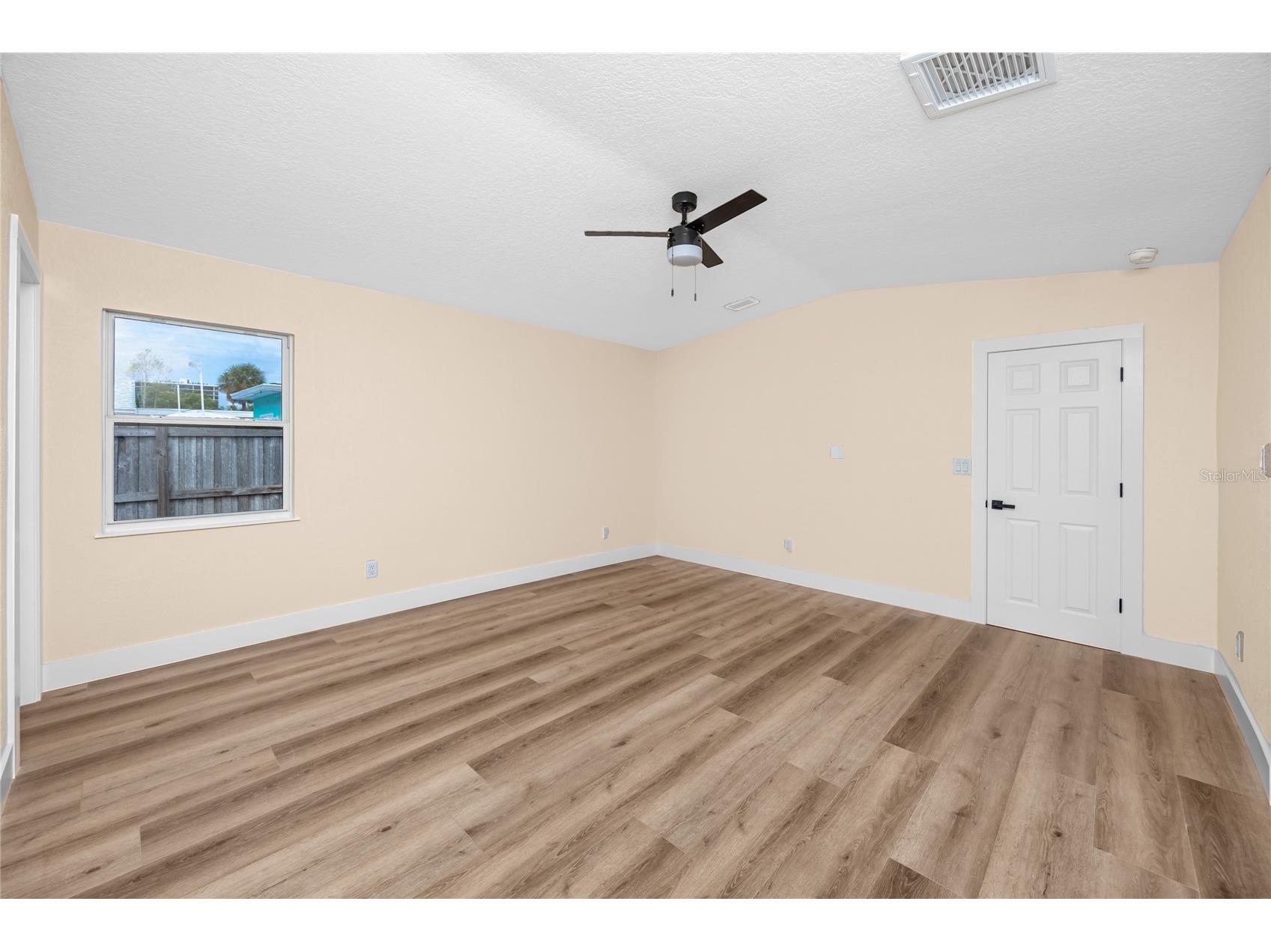 504 79th Avenue Saint Petersburg FL 33706 TB8527591 image21