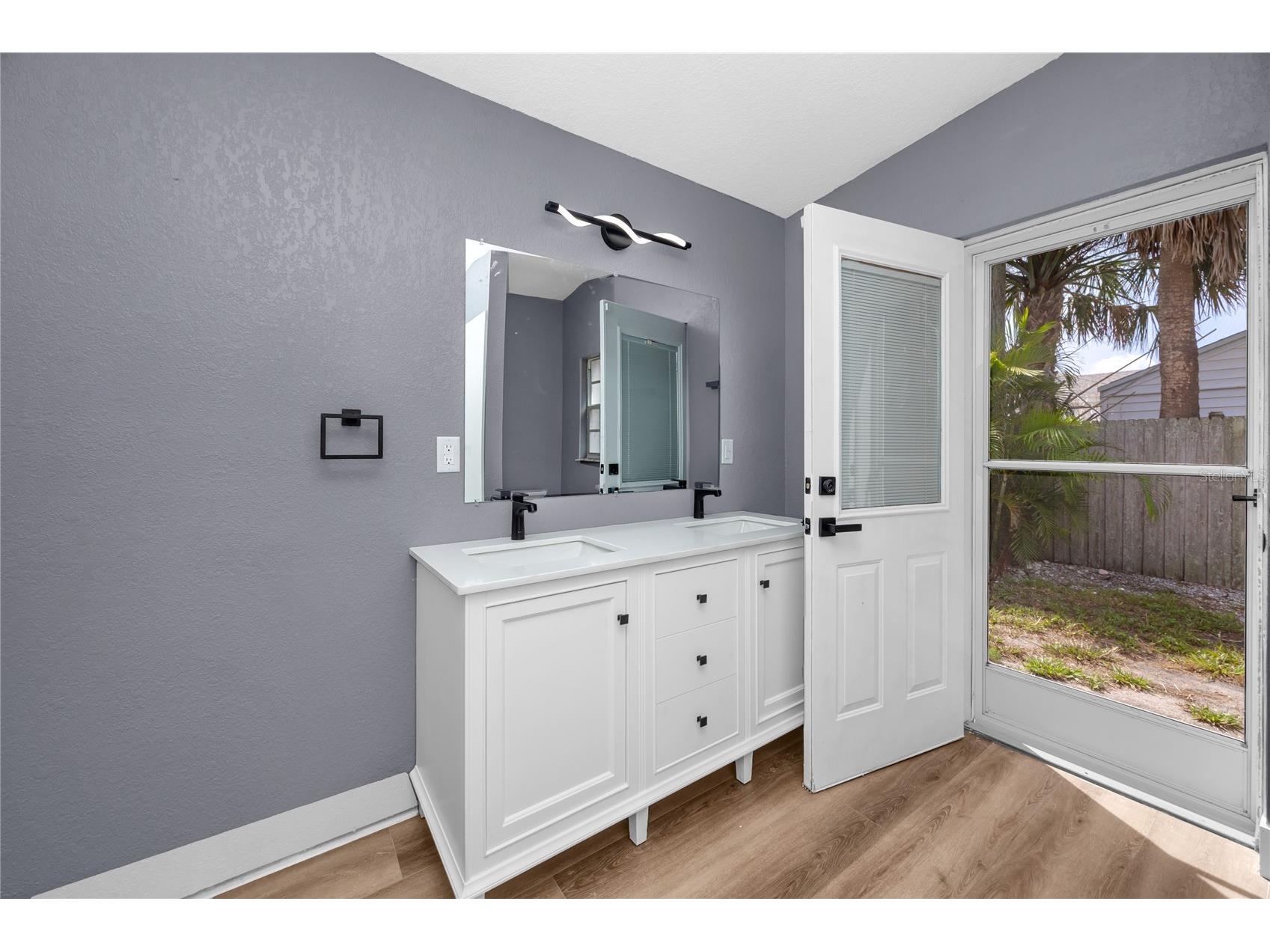 504 79th Avenue Saint Petersburg FL 33706 TB8527591 image23