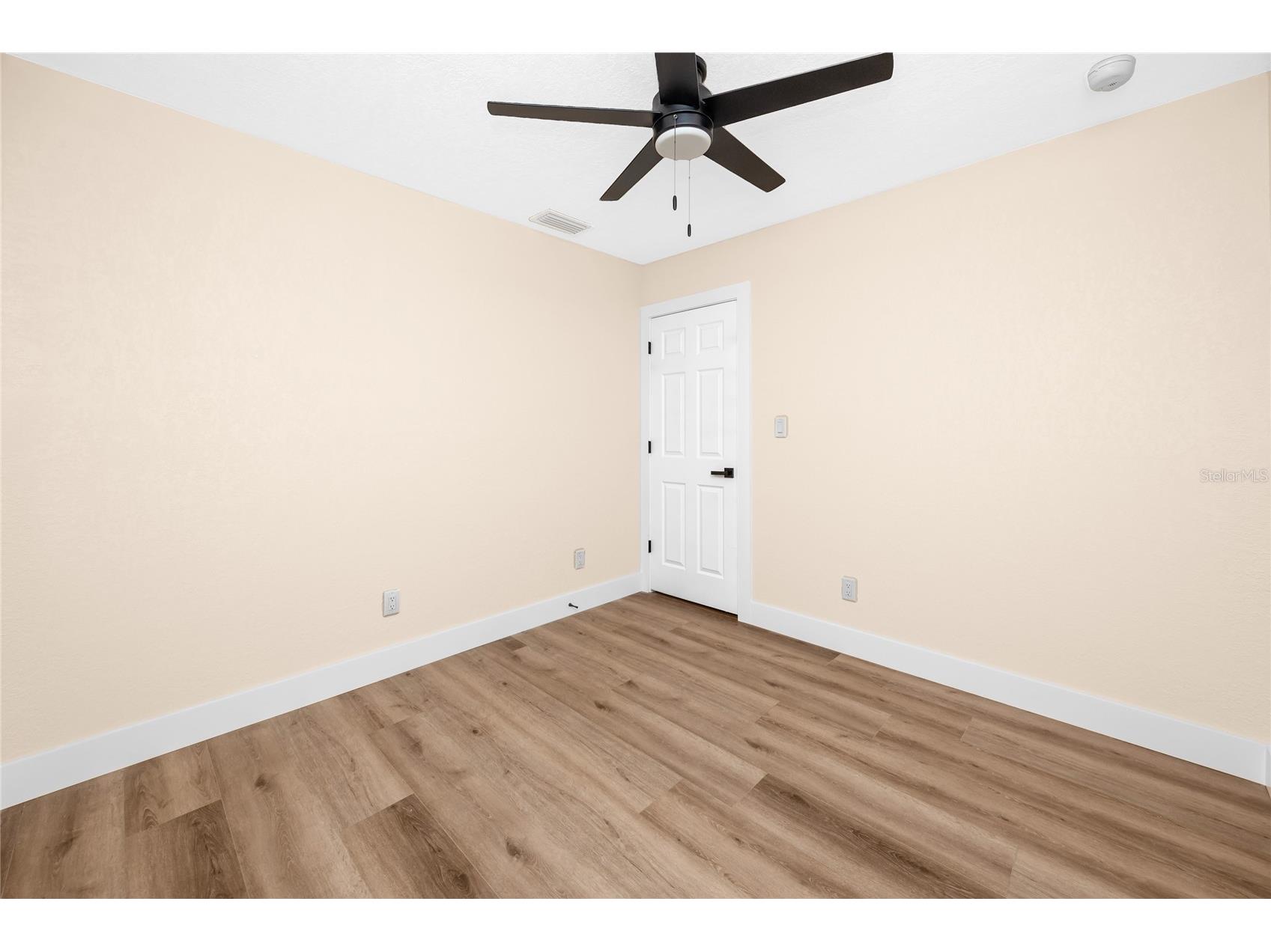 504 79th Avenue Saint Petersburg FL 33706 TB8527591 image32