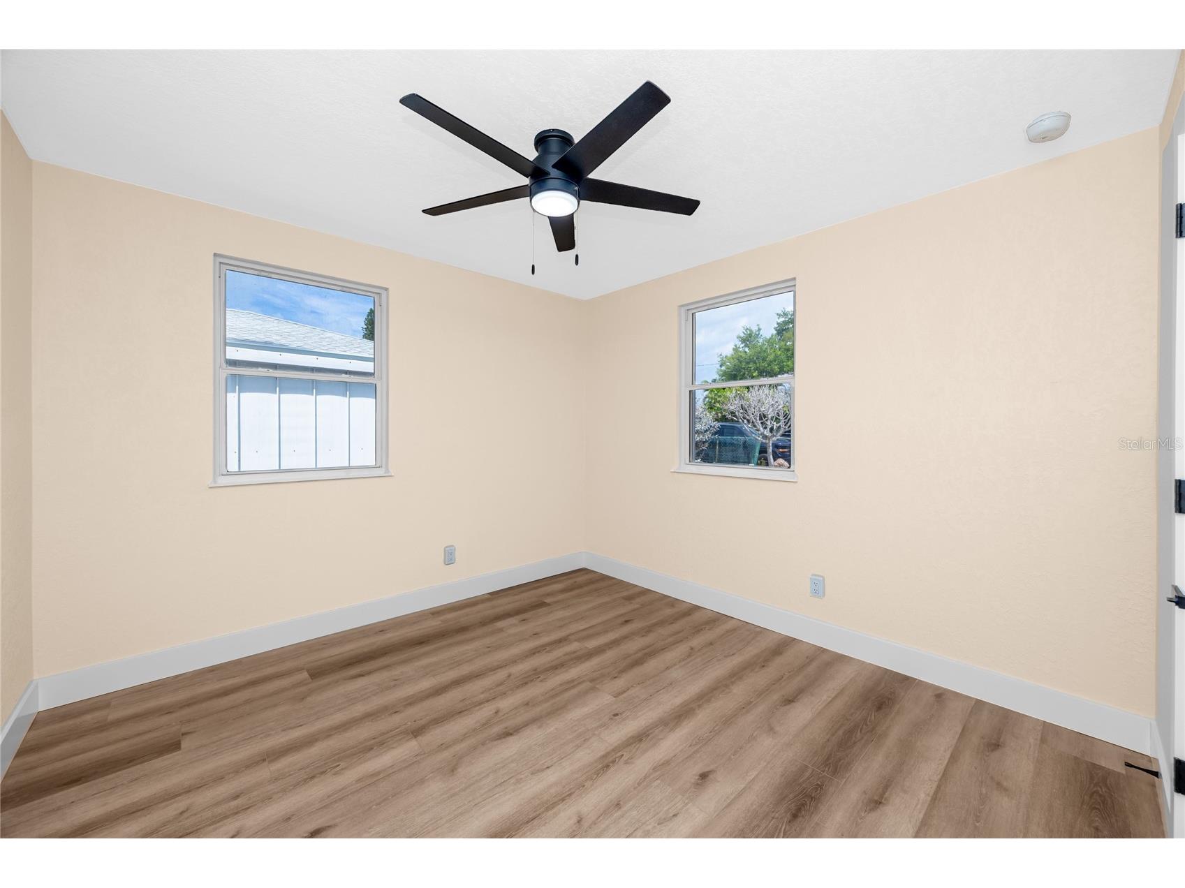 504 79th Avenue Saint Petersburg FL 33706 TB8527591 image33