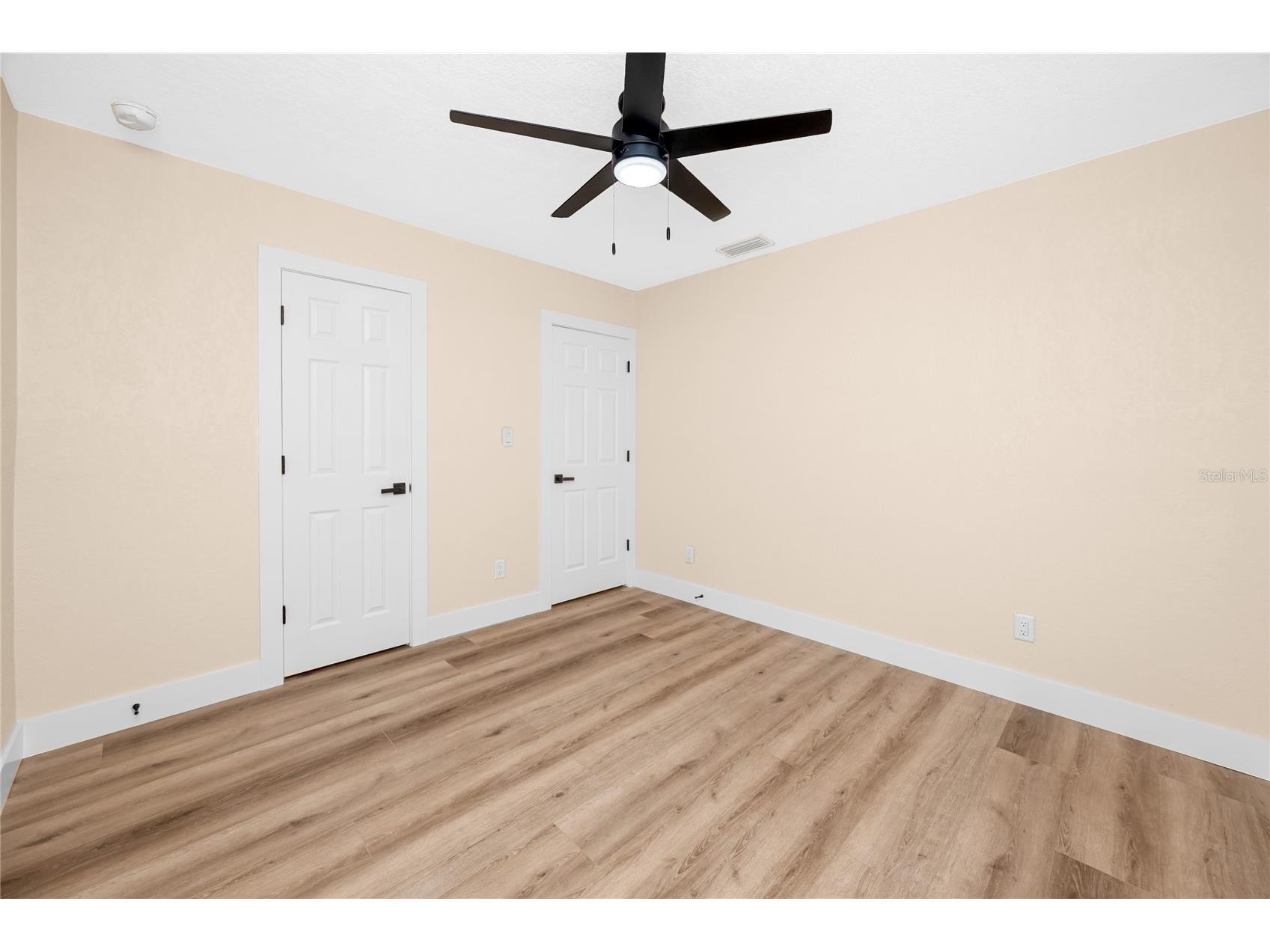 504 79th Avenue Saint Petersburg FL 33706 TB8527591 image34