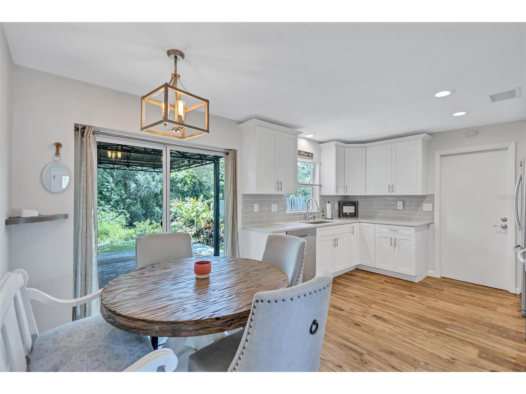 504 7th Street SE Largo FL 33771 - LAKE ALISON TB8520325 image8