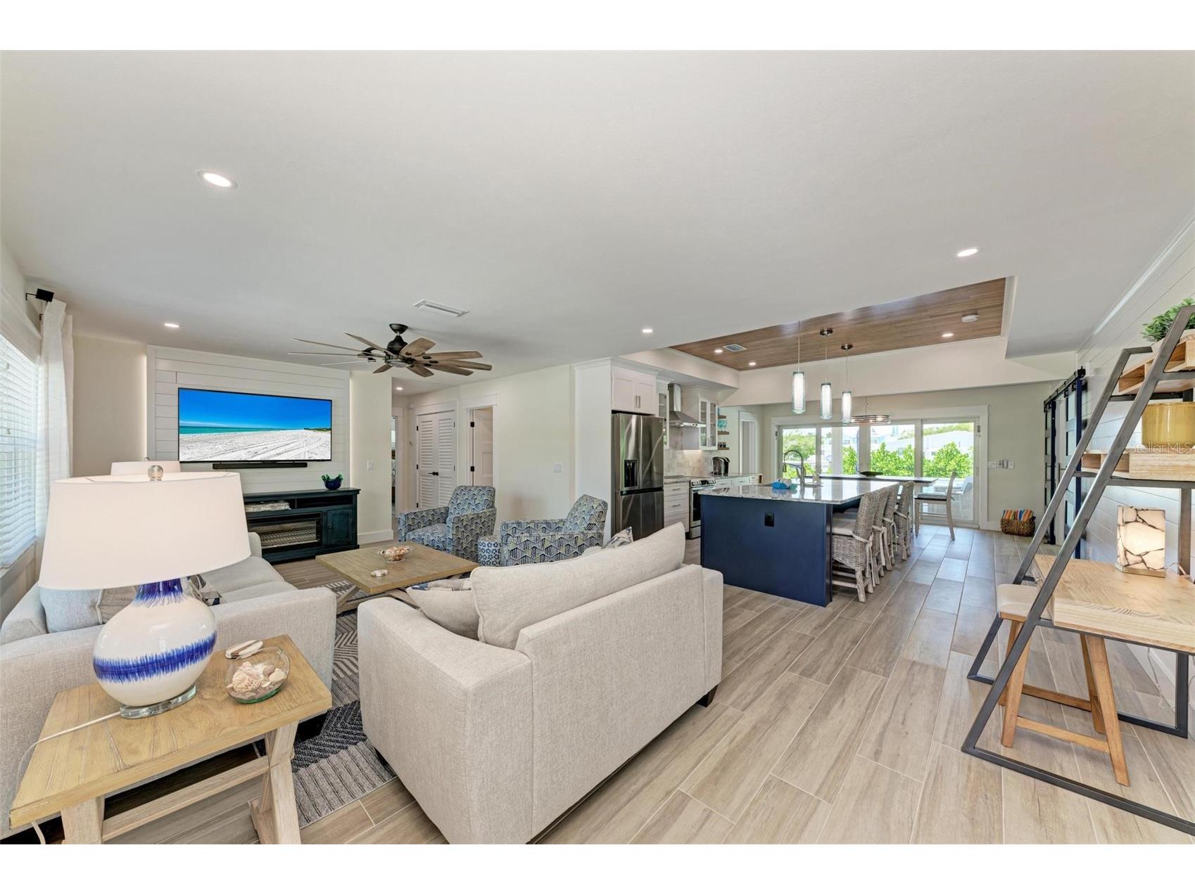 504 Bayview Drive Holmes Beach FL 34217 A4681249 image14