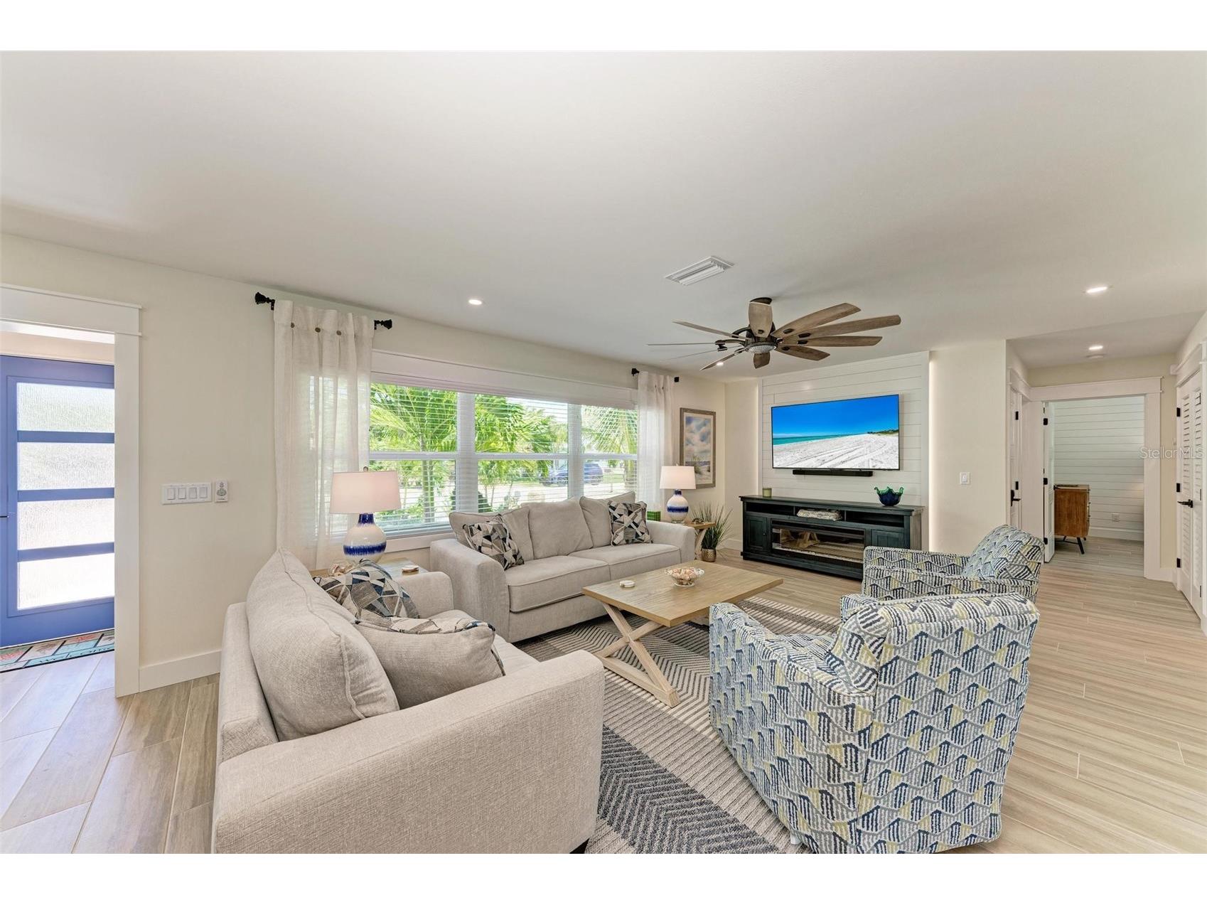 504 Bayview Drive Holmes Beach FL 34217 A4681249 image16