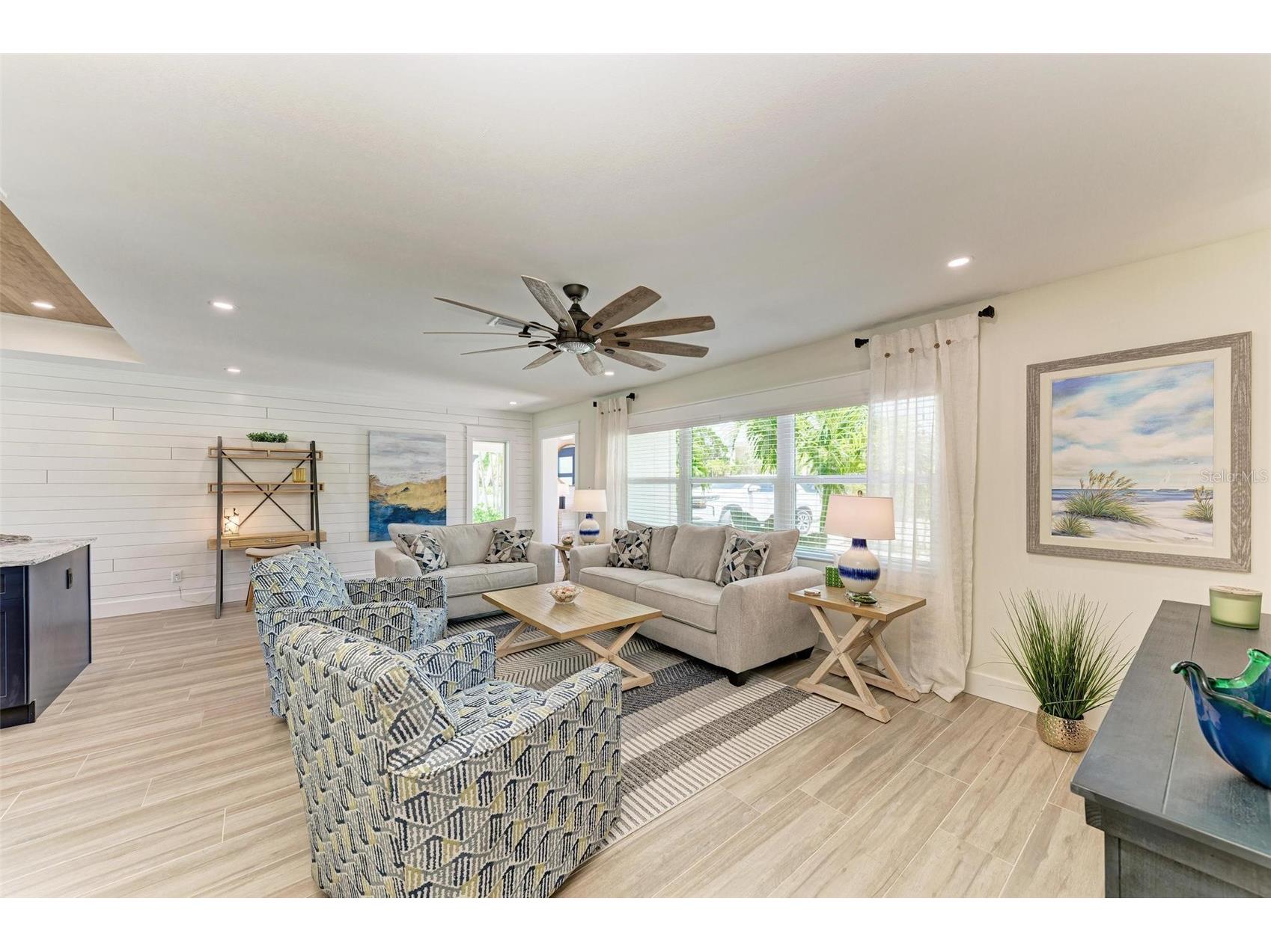 504 Bayview Drive Holmes Beach FL 34217 A4681249 image17