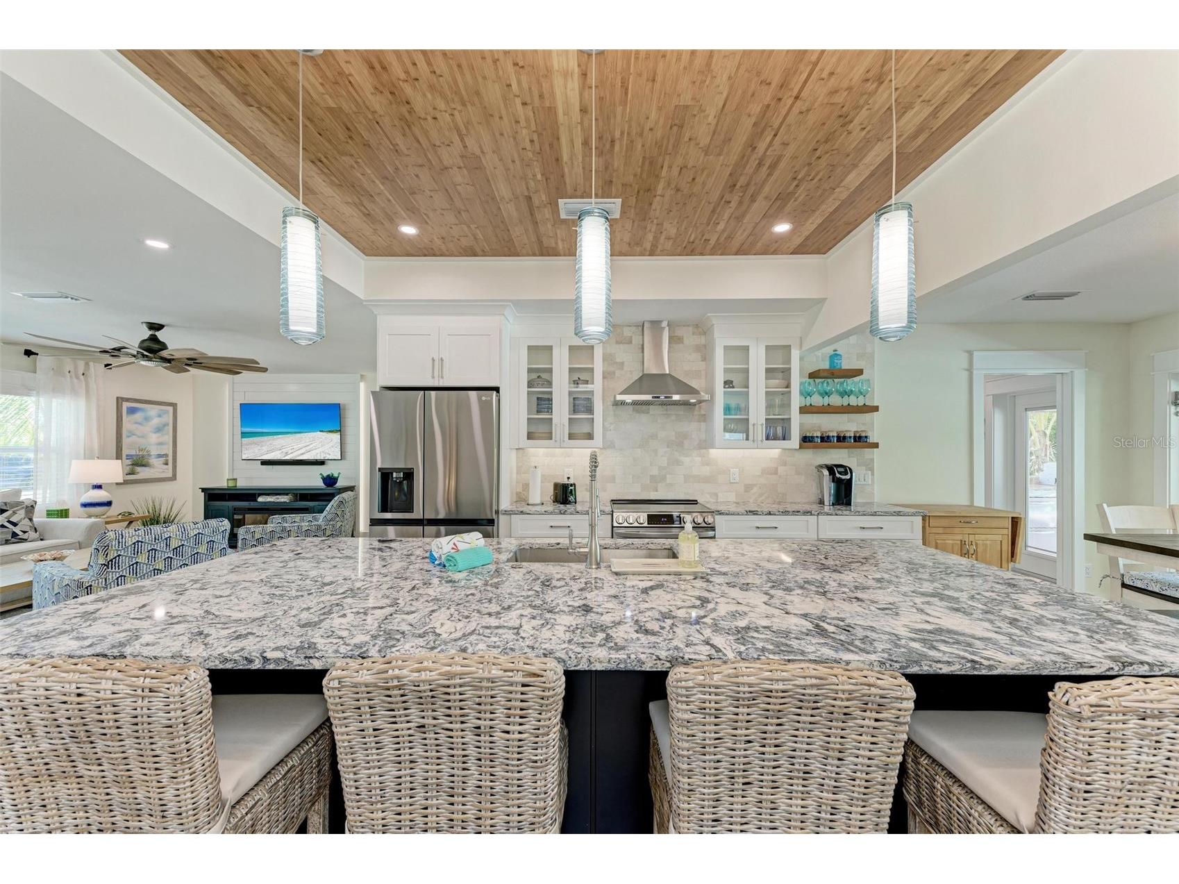 504 Bayview Drive Holmes Beach FL 34217 A4681249 image27