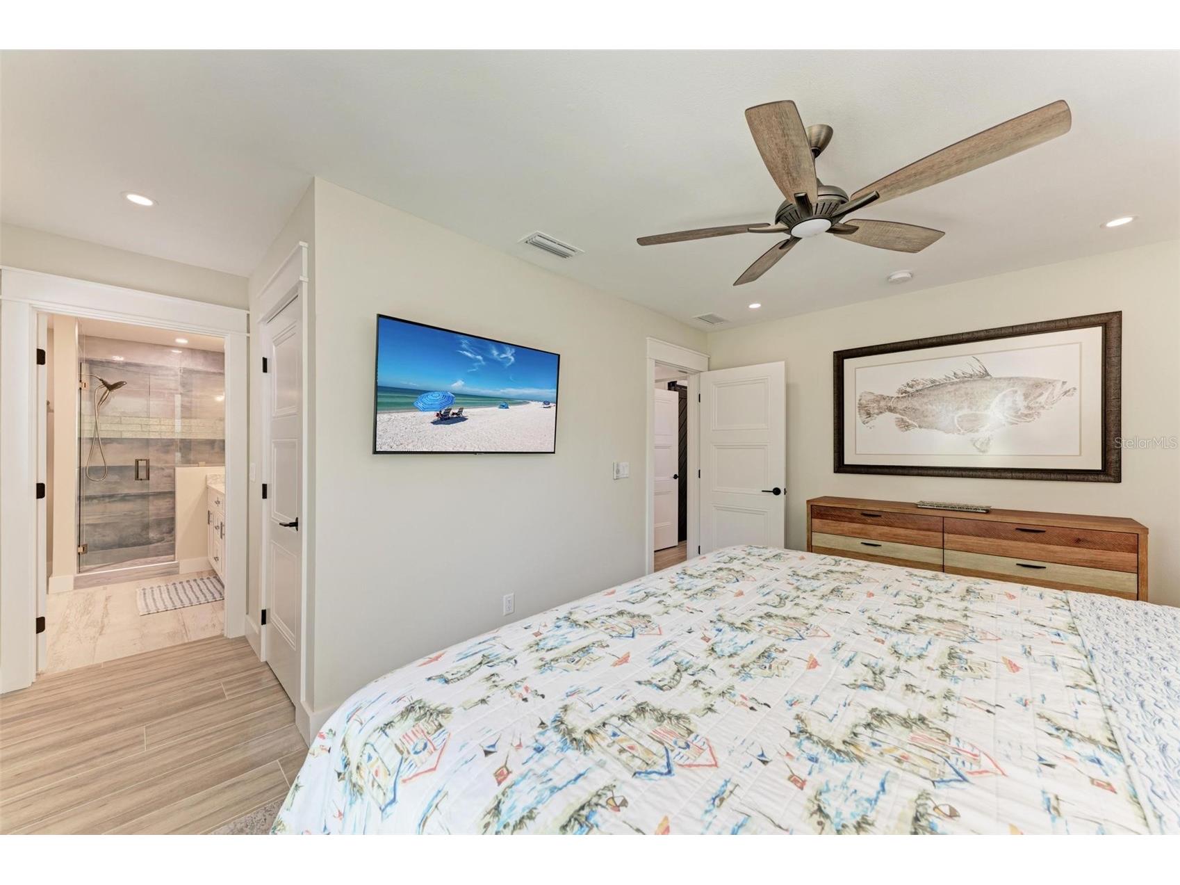 504 Bayview Drive Holmes Beach FL 34217 A4681249 image35