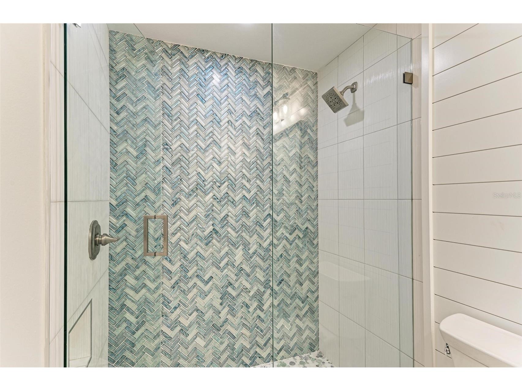 504 Bayview Drive Holmes Beach FL 34217 A4681249 image44