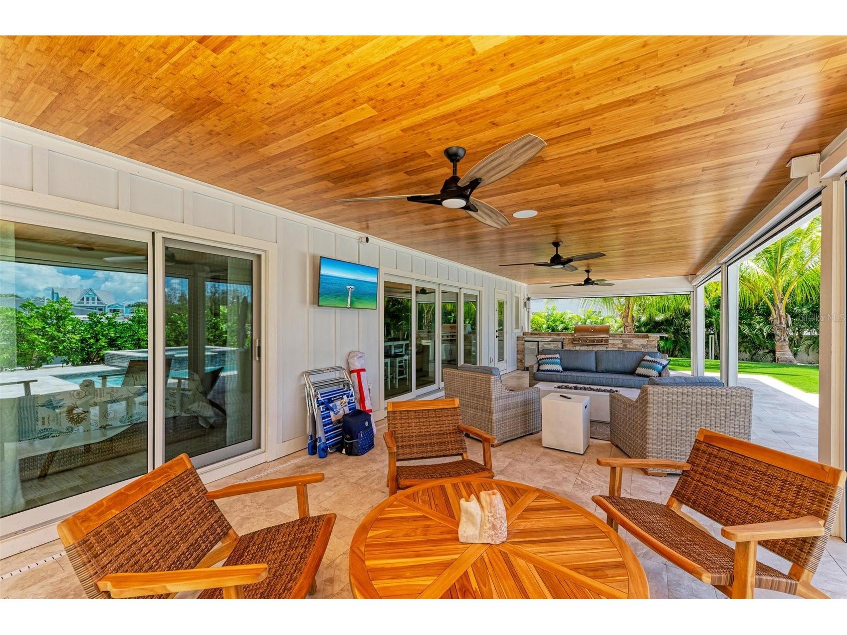 504 Bayview Drive Holmes Beach FL 34217 A4681249 image49