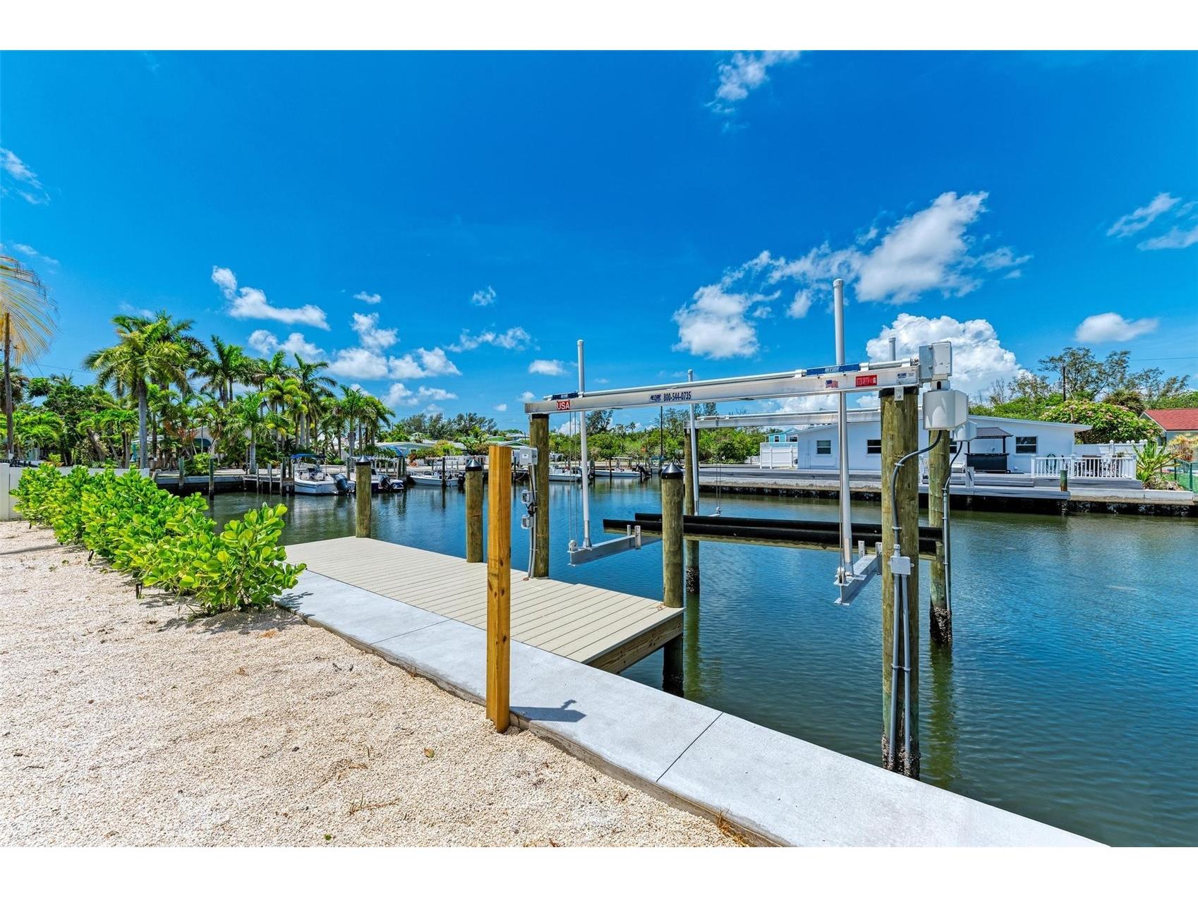 504 Bayview Drive Holmes Beach FL 34217 A4681249 image57