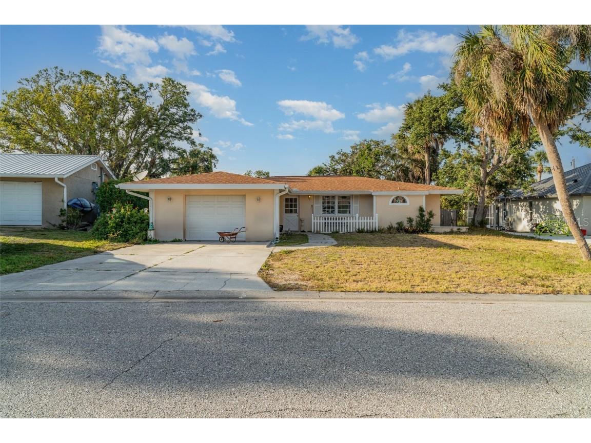 504 Casas Bonitas Drive Nokomis FL 34275 TB8383964 image1