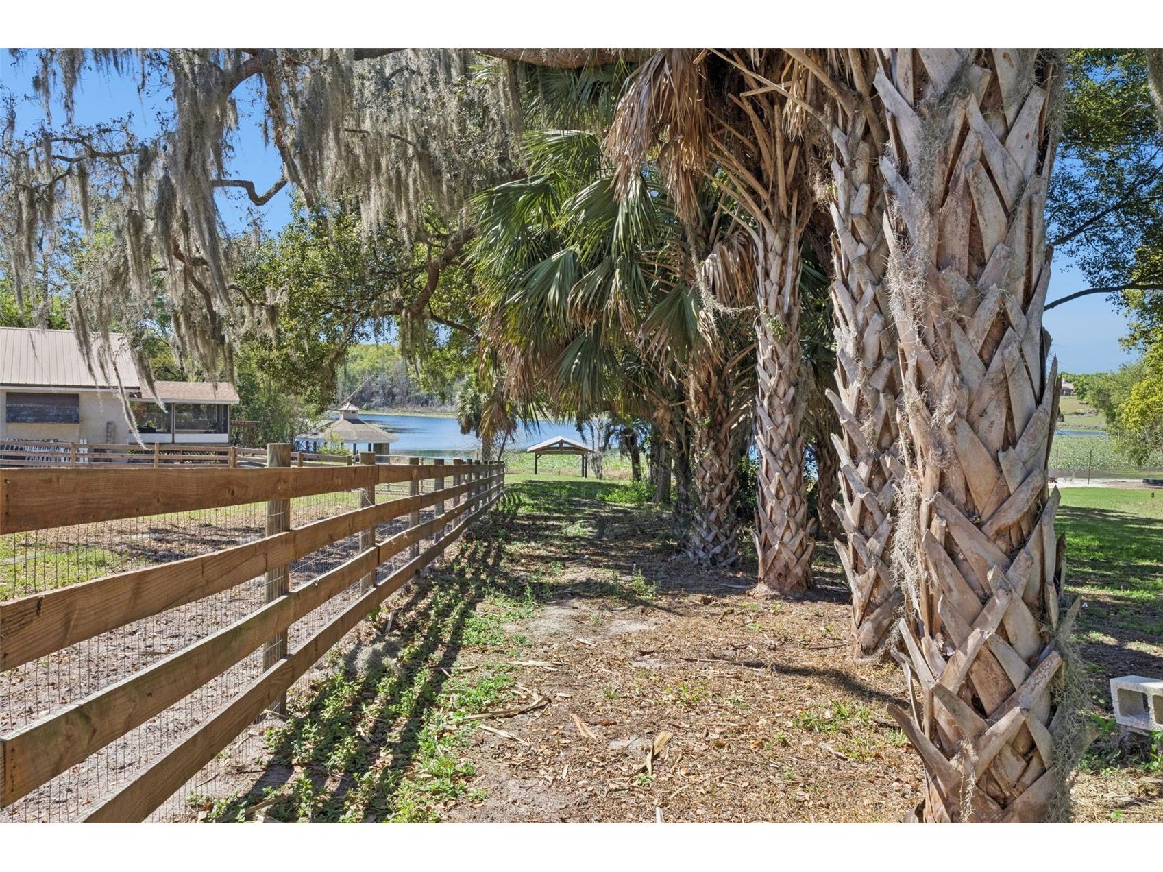 504 County Road 468 Fruitland Park FL 34731 - Crystal Lake G5109850 image35