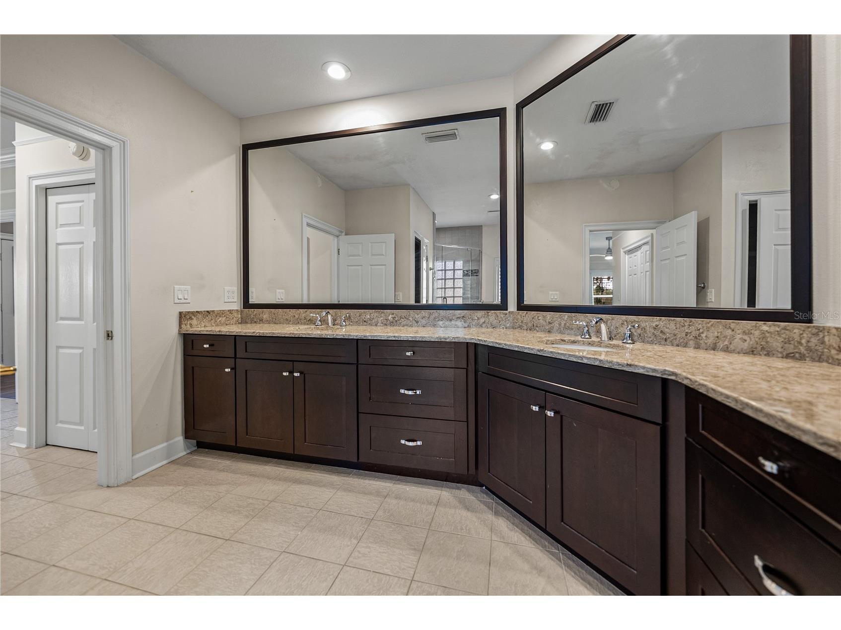 504 Covington Park Street Seffner FL 33584 TB8442434 image40