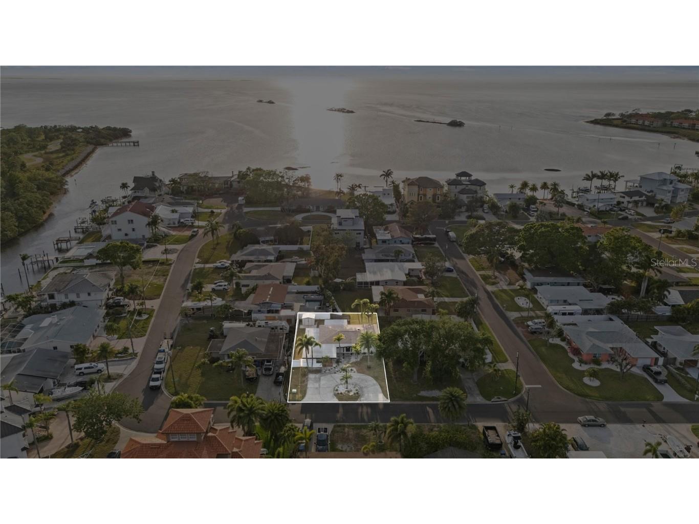 504 Driftwood Drive E Palm Harbor FL 34683 TB8442180 image10