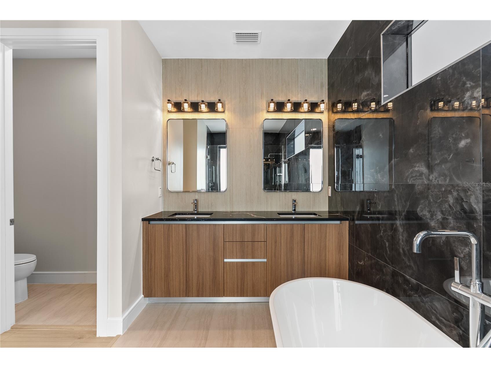 504 Federal Street Oldsmar FL 34677 TB8427180 image12