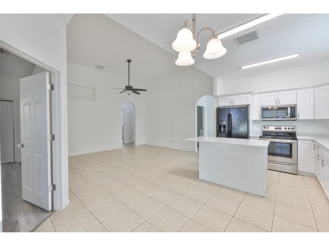 504 Greg Street Valrico FL 33594 TB8437645 image4