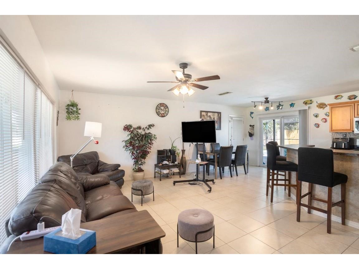 504 Hedge Row Road Brandon FL 33510 TB8422749 image6