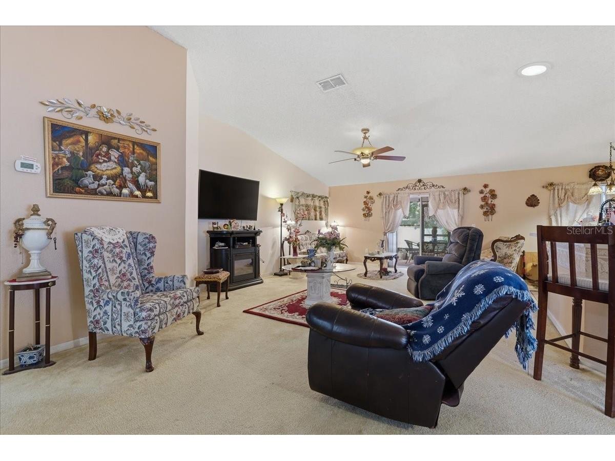 504 Jessamine Dr Davenport FL 33837 P4938958 image4