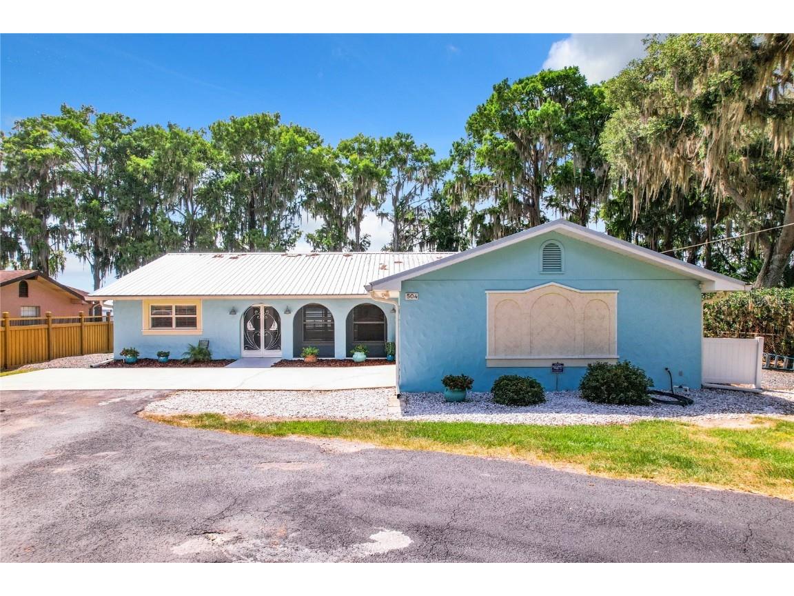 504 Lakeshore Drive Eustis FL 32726 - LAKE EUSTIS G5083097 image1