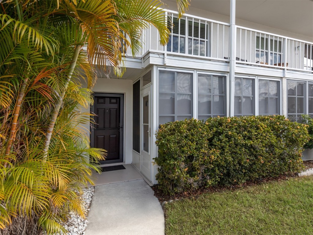 504 Narvaezi Street #113 Venice FL 34285 N6126016 image1