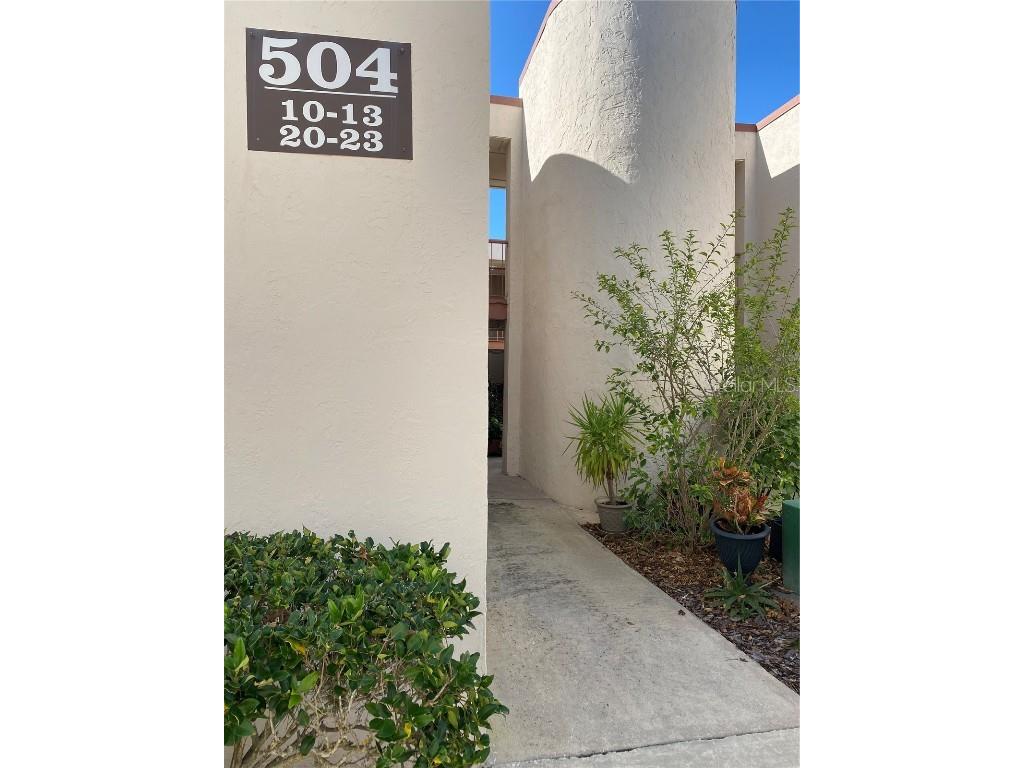 504 Orange Drive #11 Altamonte Springs FL 32701 O6087919 image1