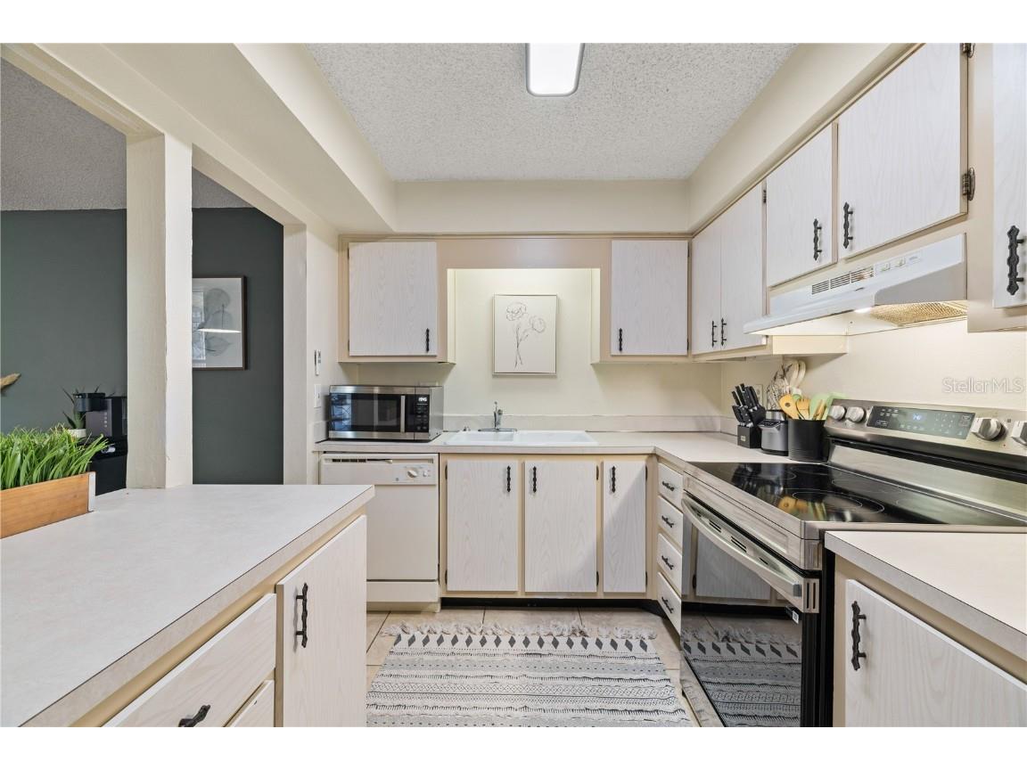 504 Orange Drive #11 Altamonte Springs FL 32701 O6363759 image16