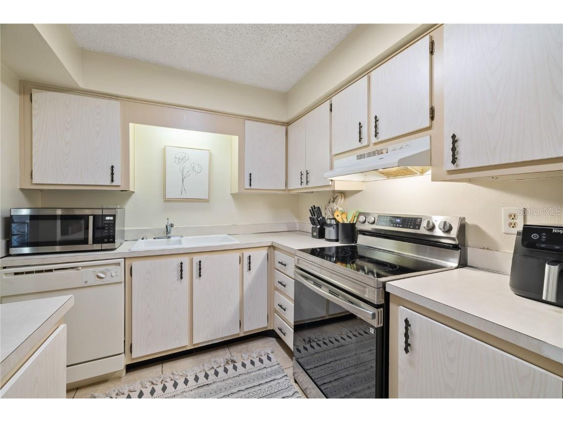 504 Orange Drive #11 Altamonte Springs FL 32701 O6363759 image17