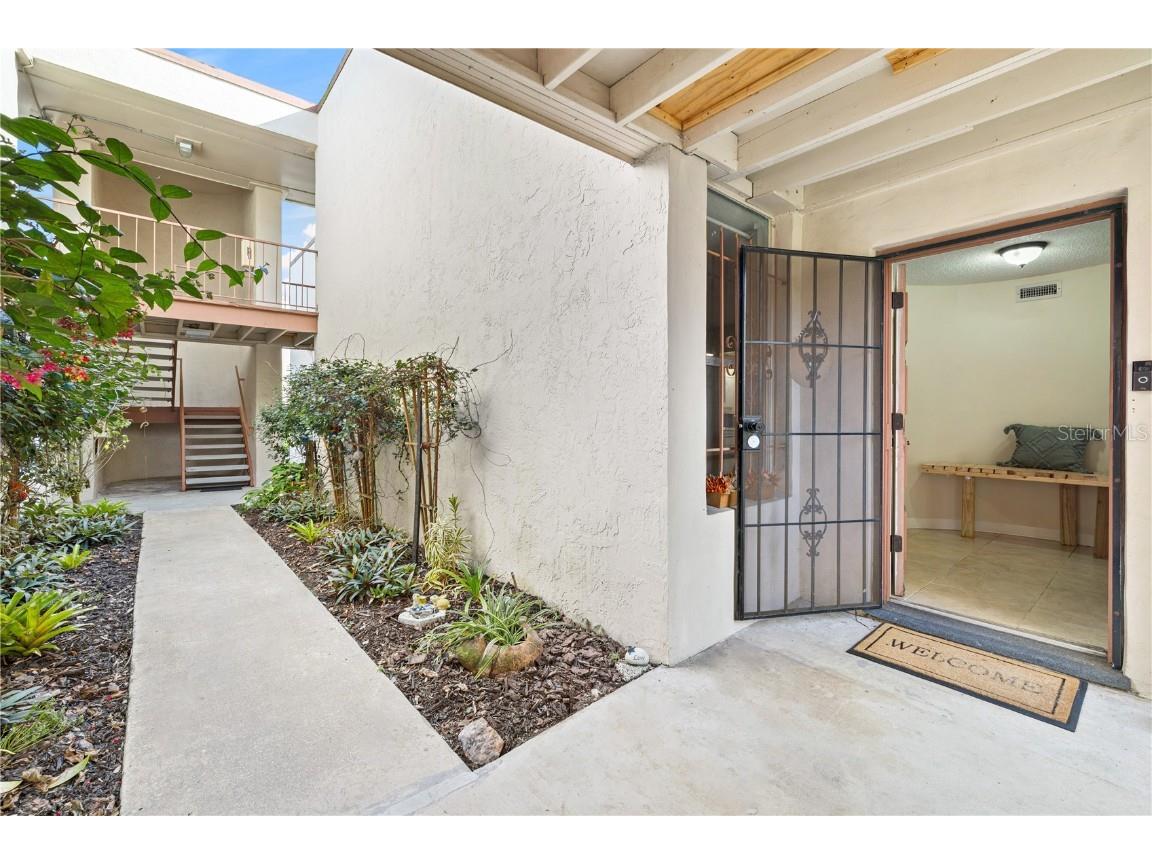 504 Orange Drive #11 Altamonte Springs FL 32701 O6363759 image2