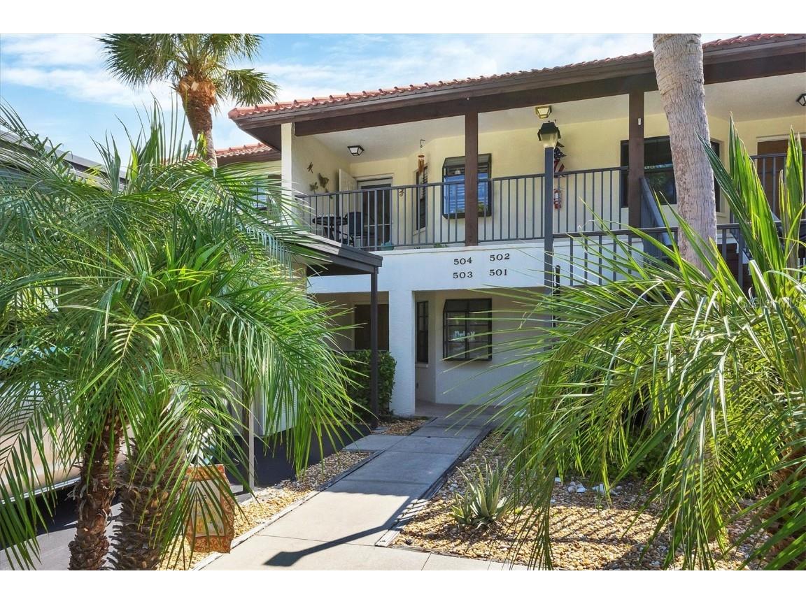 504 Pine Hollow Circle #504 Englewood FL 34223 D6143635 image1