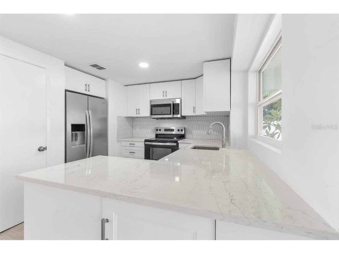 504 Red Mangrove Lane Apollo Beach FL 33572 TB8439281 image12