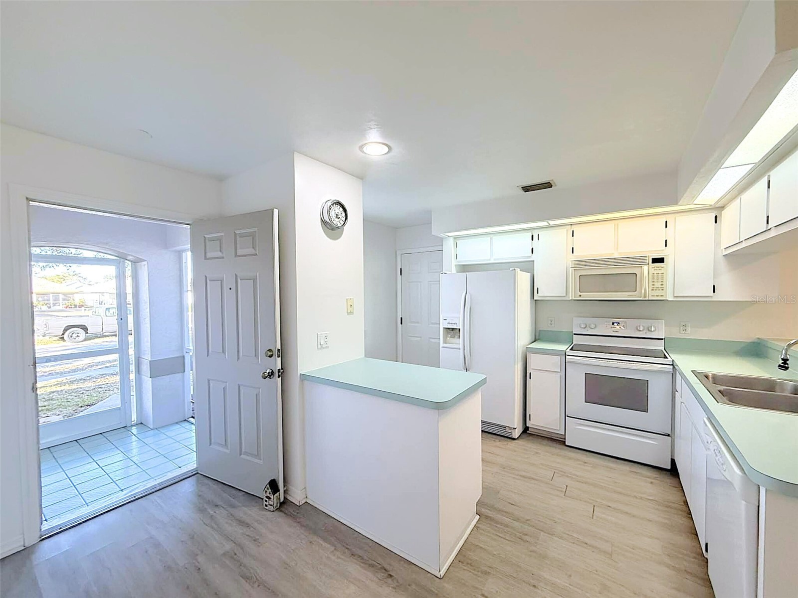 504 Rose Apple Circle Port Charlotte FL 33954 C7521310 image11