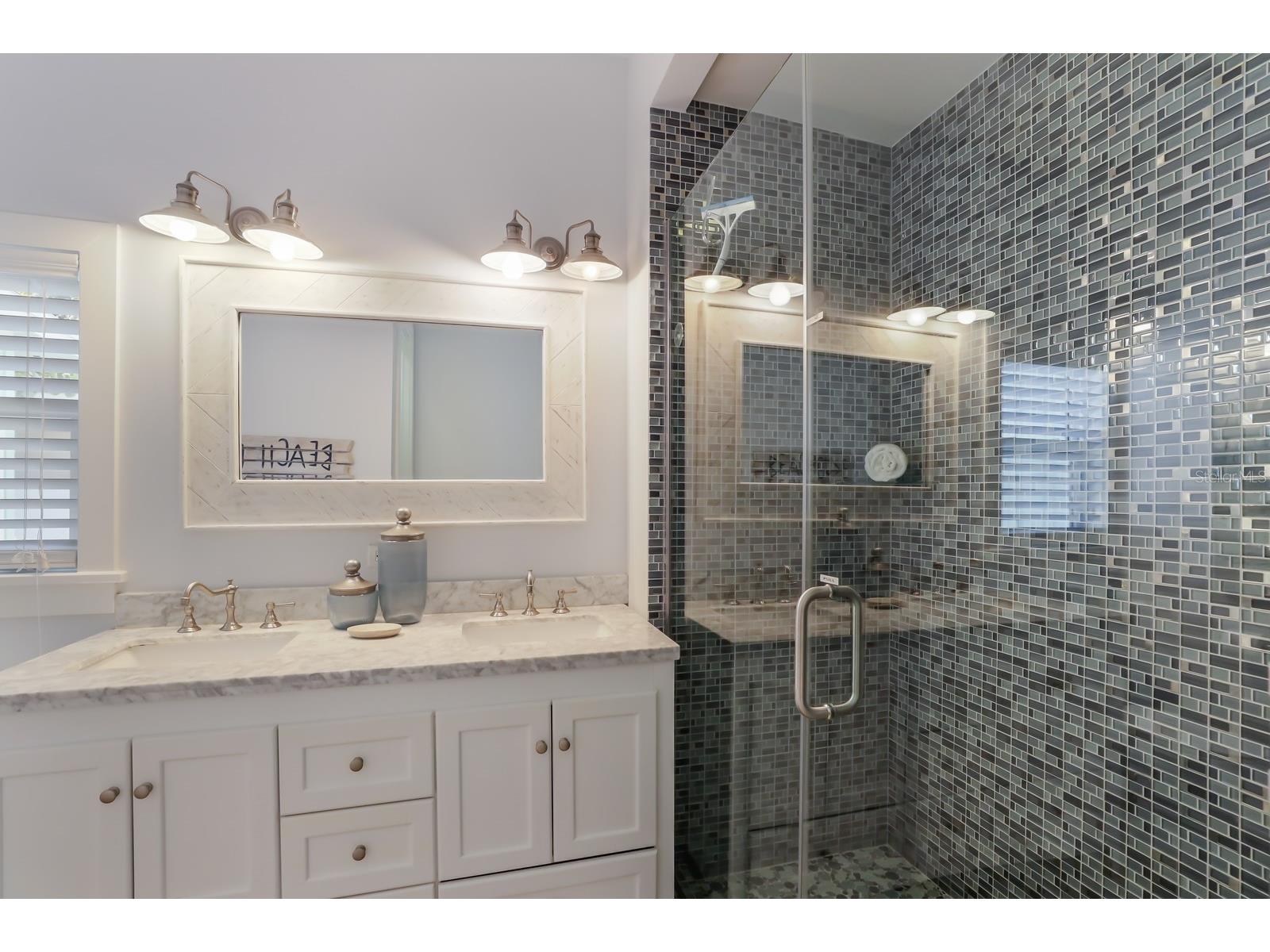 504 Spring Avenue Anna Maria FL 34216 A4699353 image14