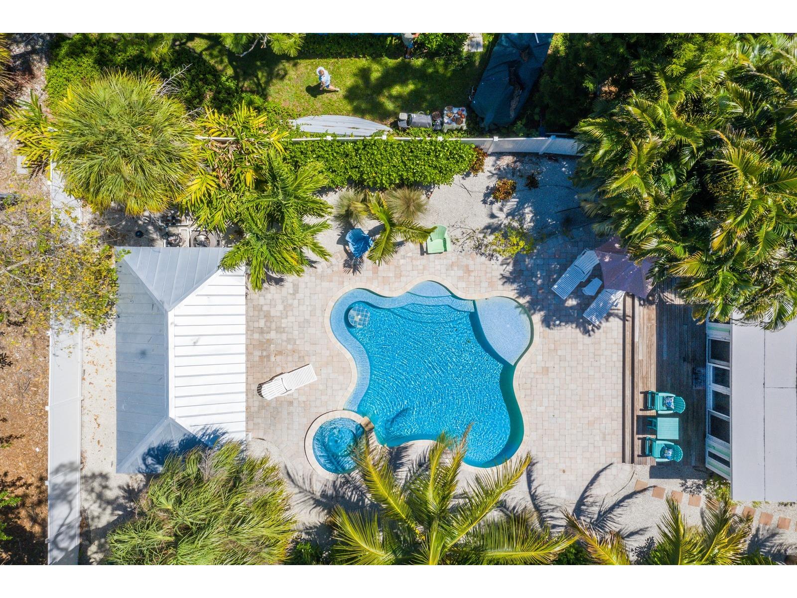 504 Spring Avenue Anna Maria FL 34216 A4699353 image19