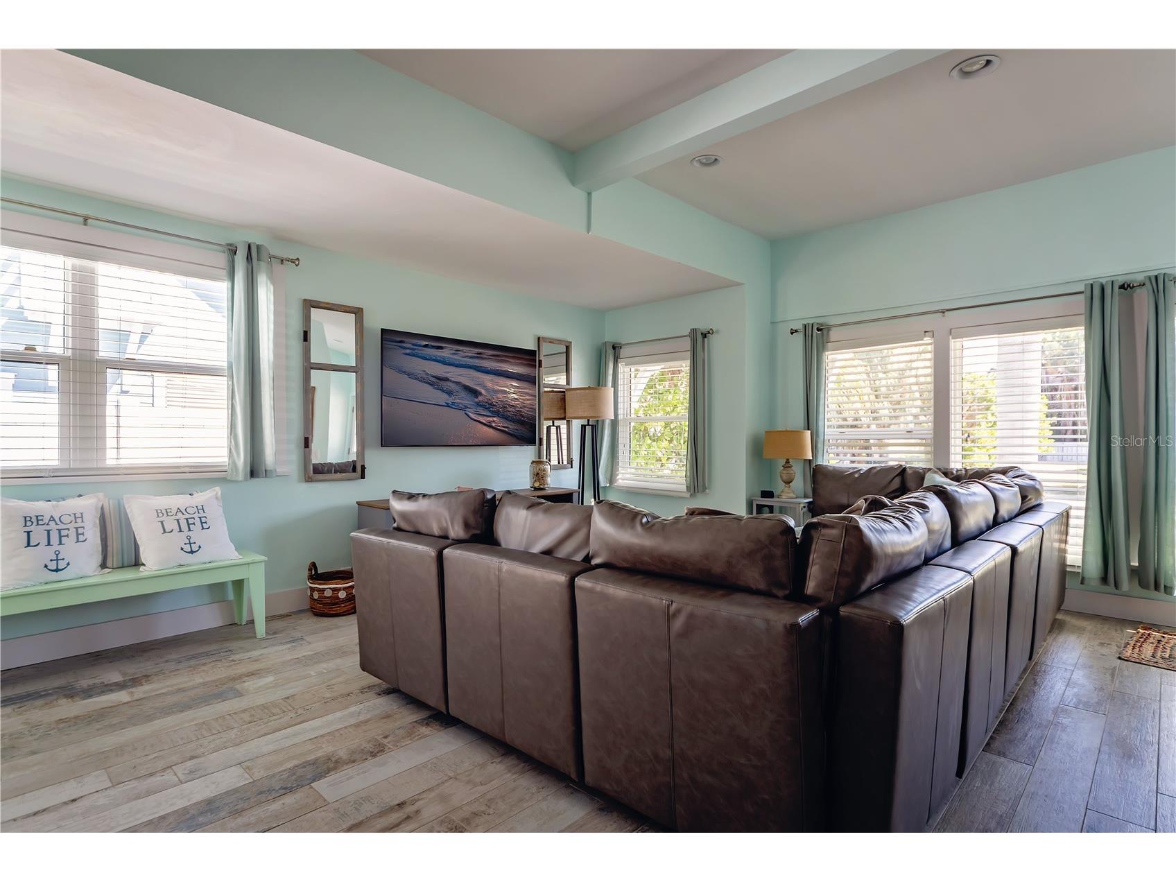 504 Spring Avenue Anna Maria FL 34216 A4699353 image4