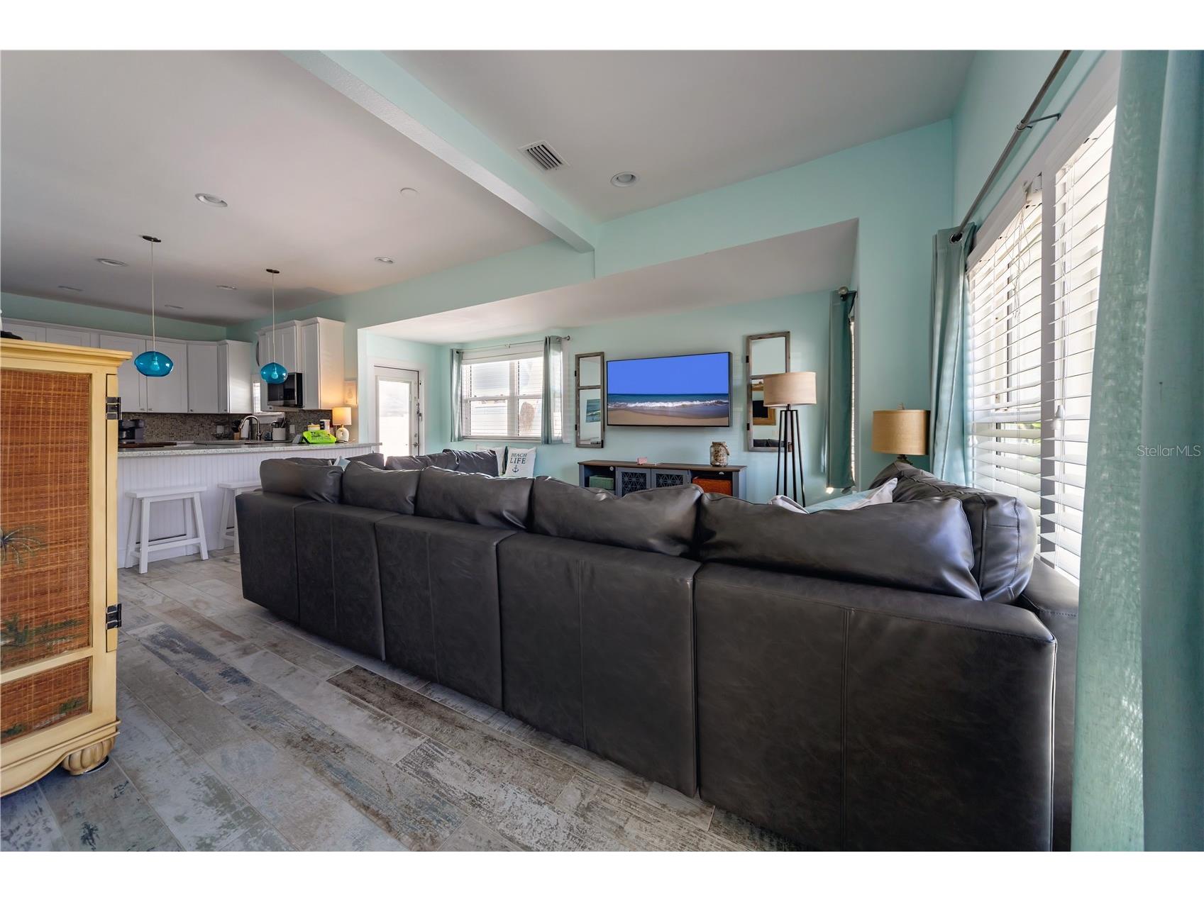 504 Spring Avenue Anna Maria FL 34216 A4699353 image5