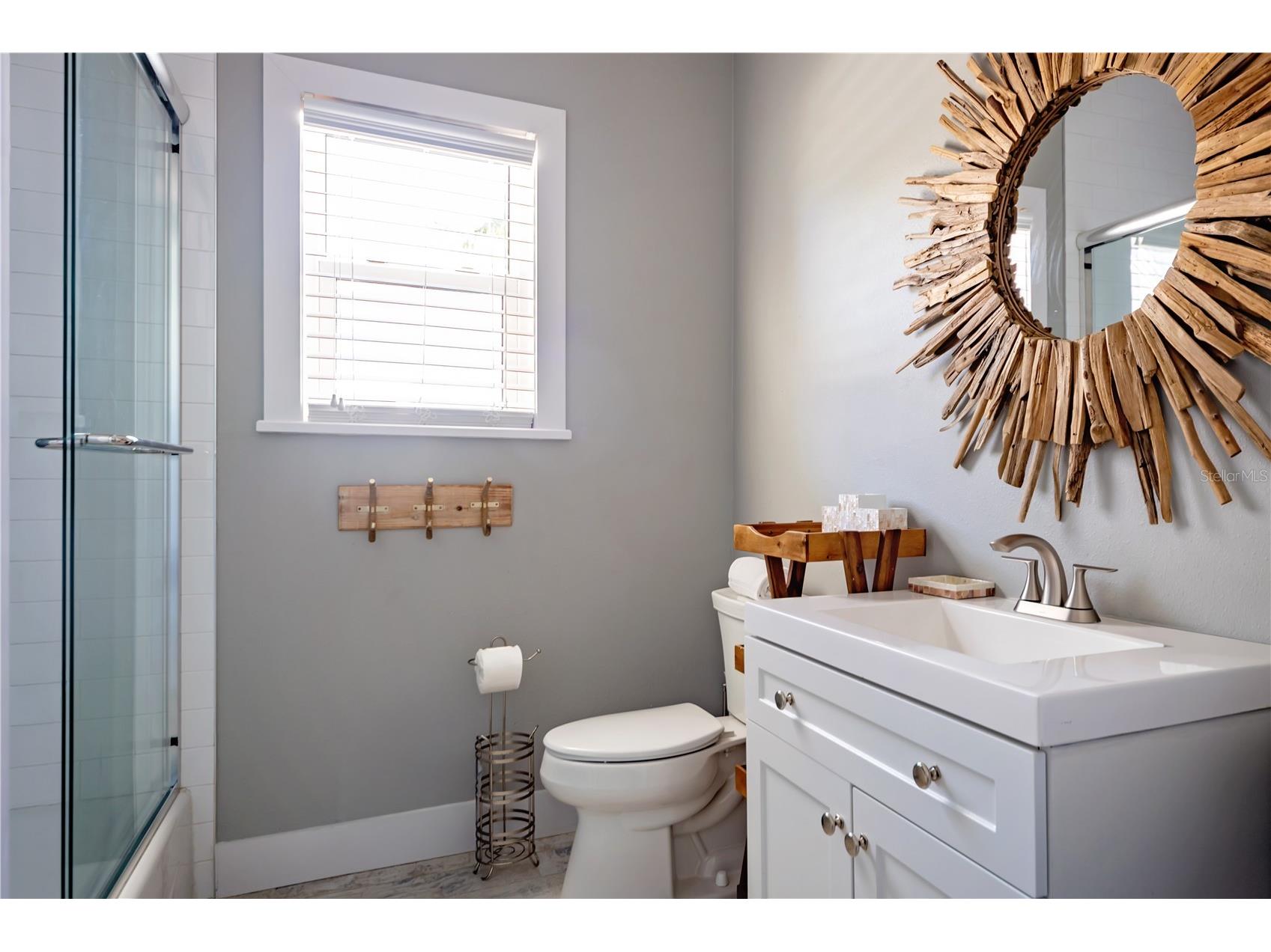 504 Spring Avenue Anna Maria FL 34216 A4699353 image9