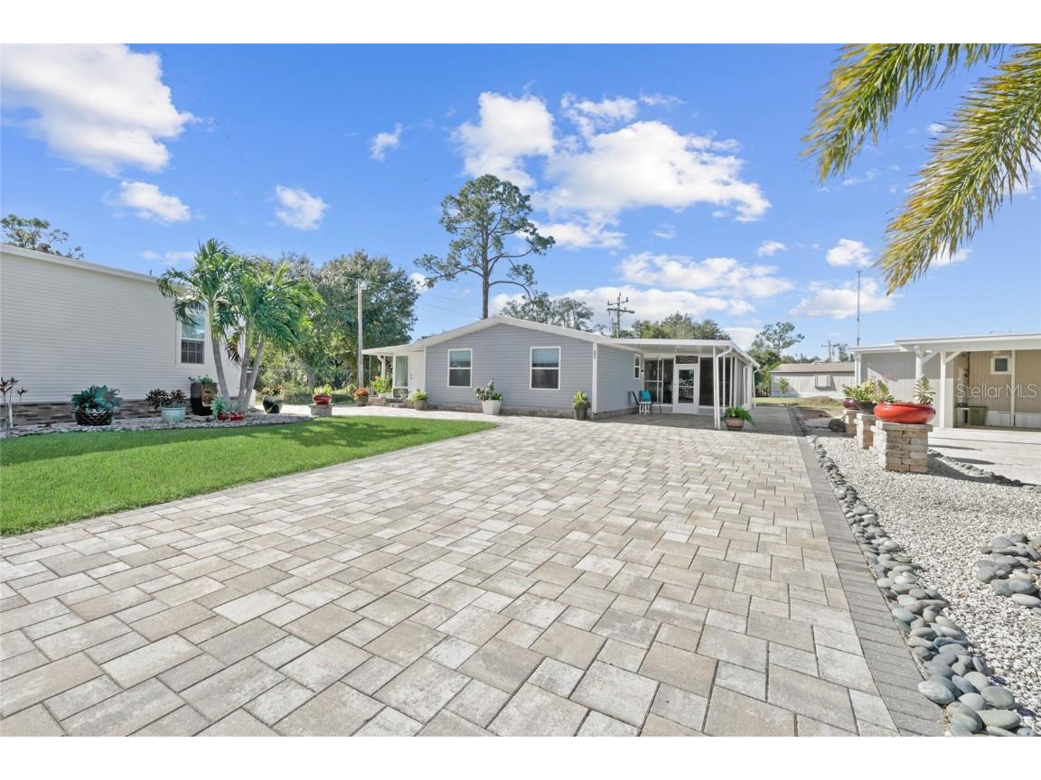 504 Timber Lane S North Fort Myers FL 33917 C7497702 image1