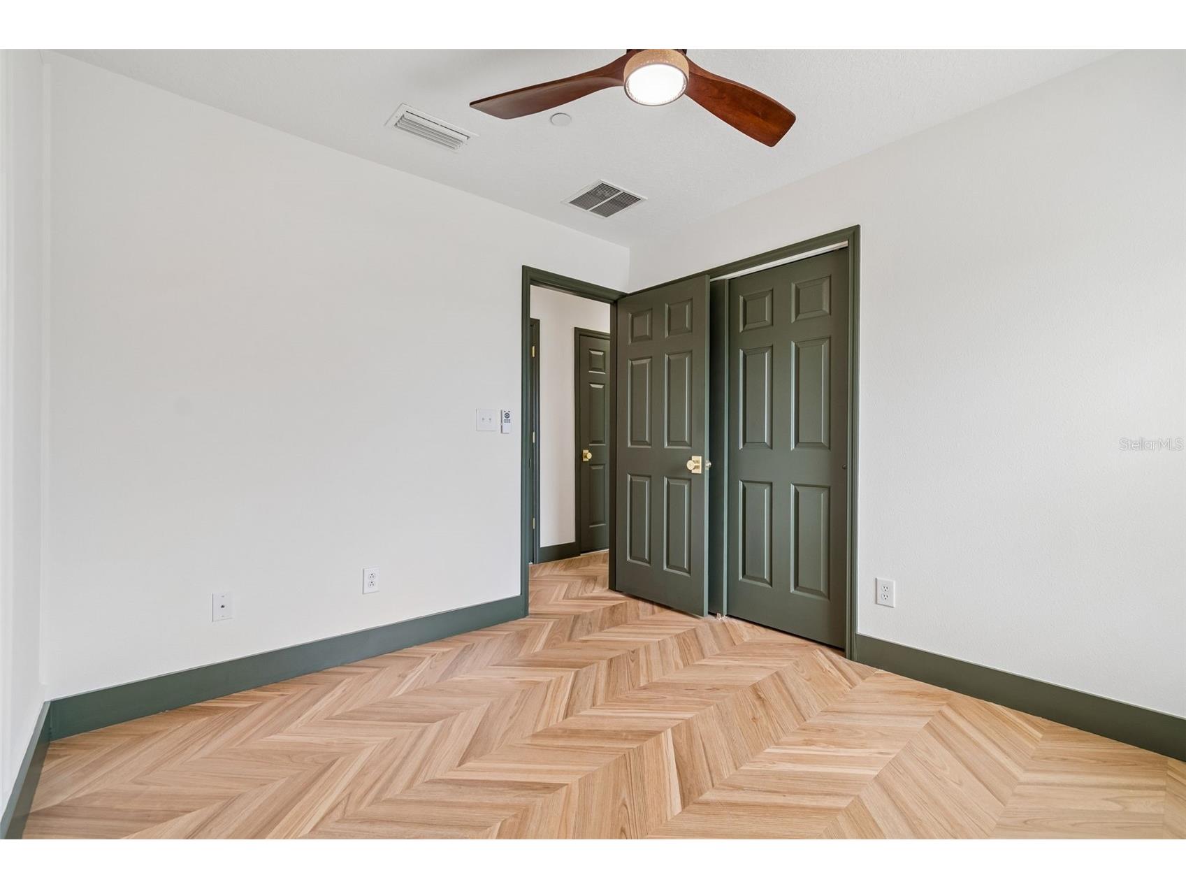 504 Wheaton Trent Place Tampa FL 33619 TB8518889 image20
